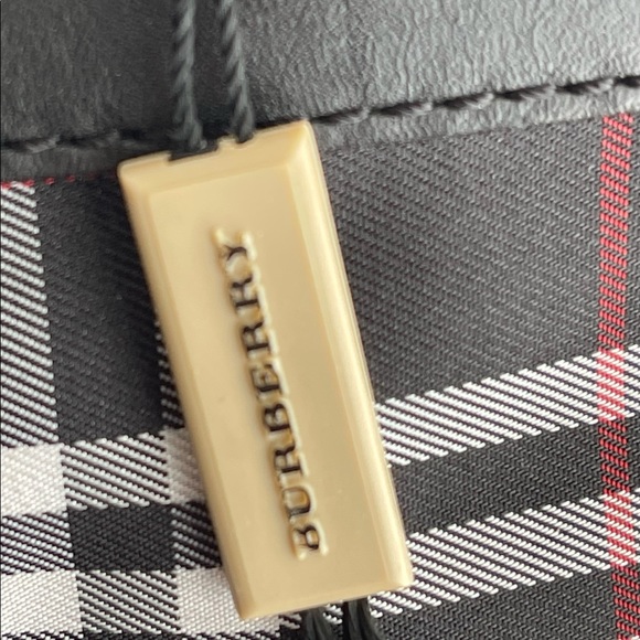 auth large burberry - Picture 3 of 13